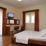 Kanione Hotel