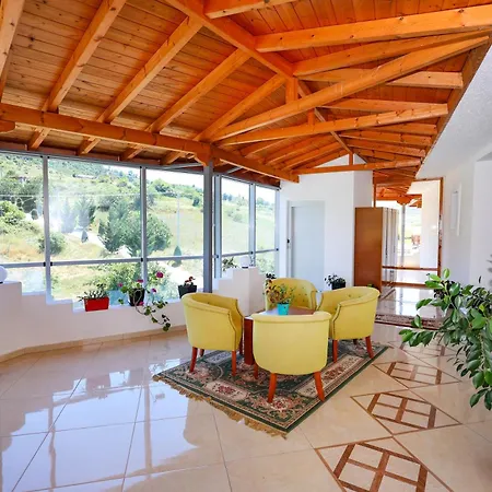 فندق Kanione Cerenisht