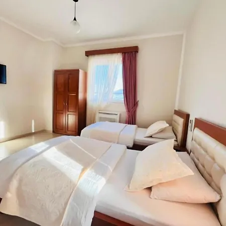 Kanione Hotel Cerenisht
