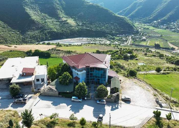 Kanione Hotel Cerenisht